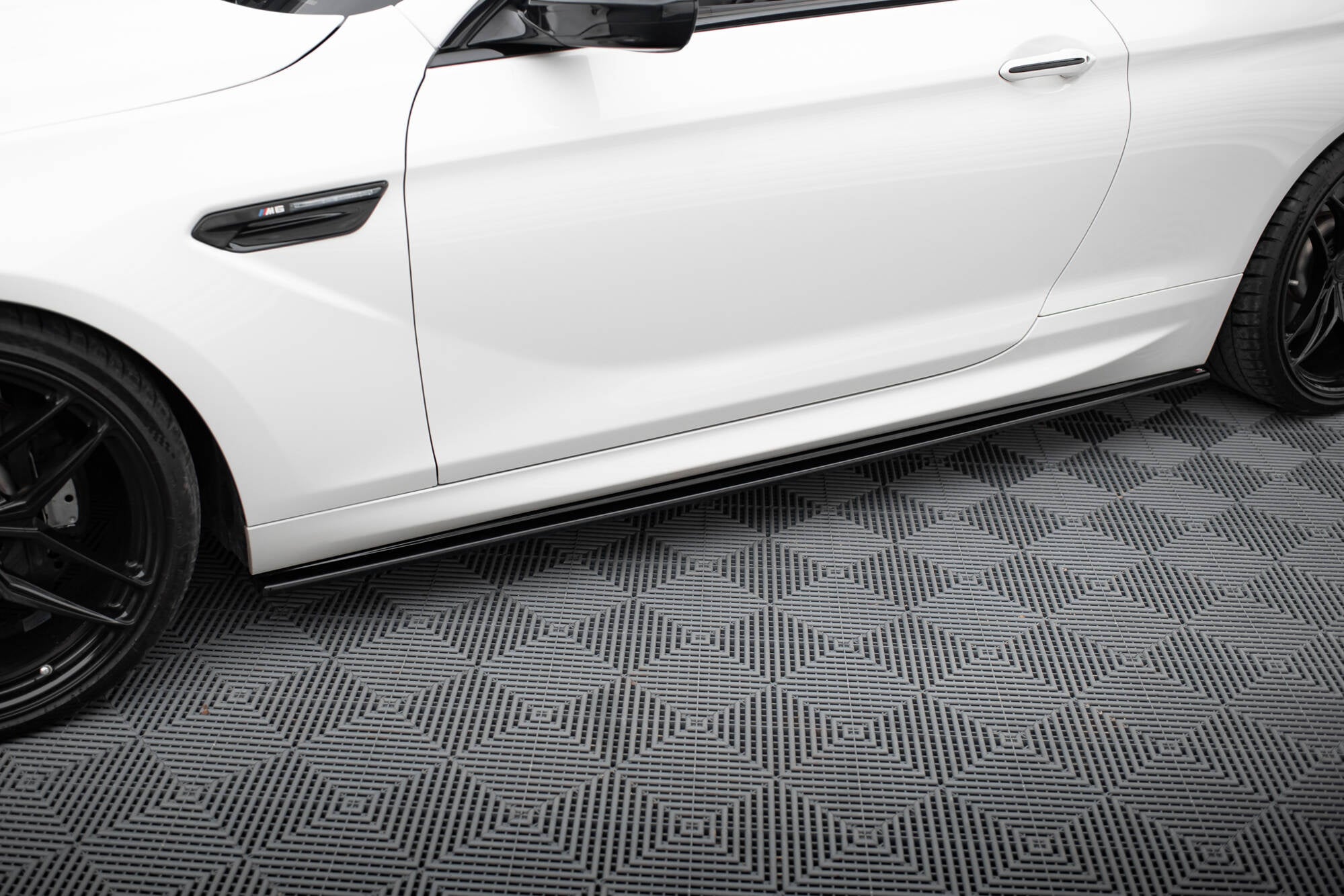 u*2様 M6 F13/F12/F06 AMG E63 W213 iG70 アイ Side Skirts Diffusers suitable for BMW M6 / 6 M-Pack Coupe