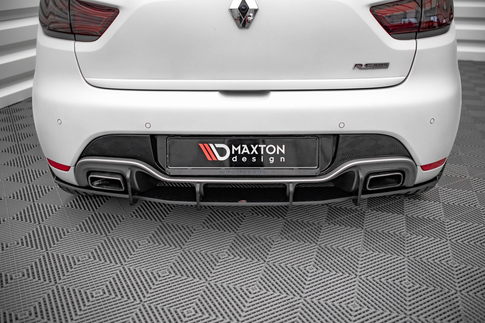 Street Pro Rear Diffuser Renault Clio RS Mk4 – Maxton Design