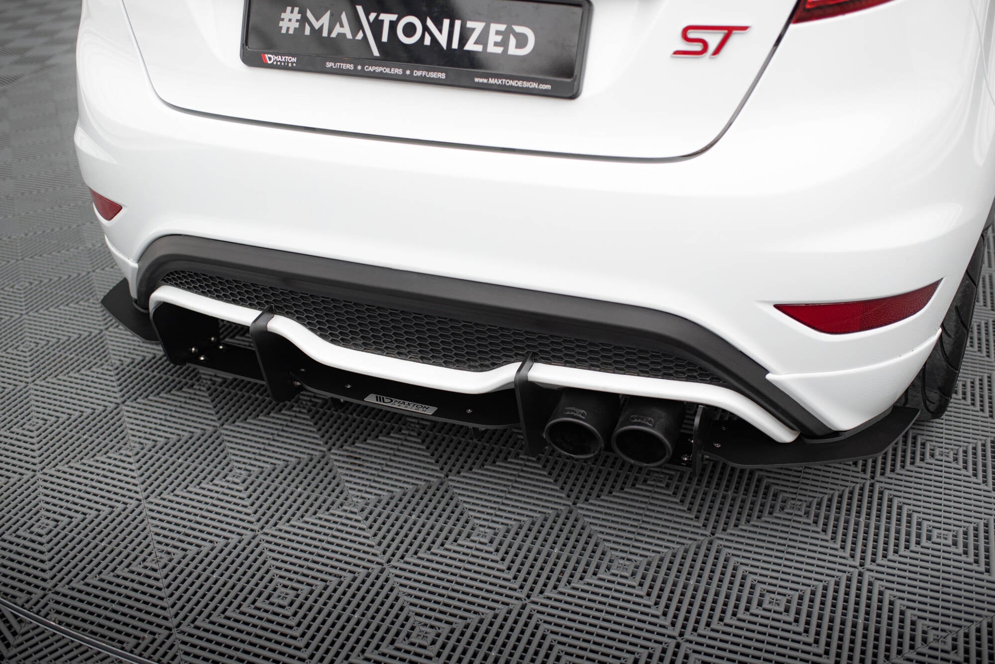 Rear Diffuser V.2 Ford Fiesta Mk7 ST FL – Maxton Design