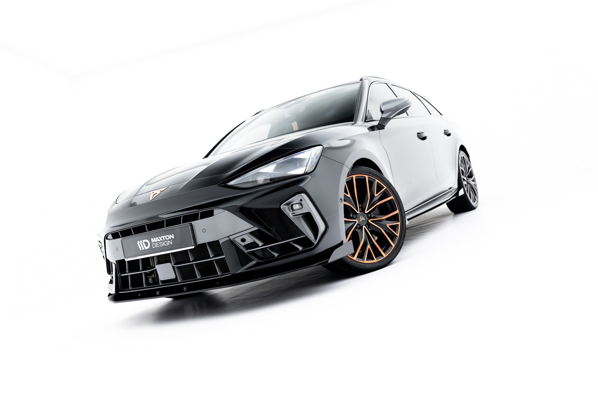 Street Pro Front Splitter + Flaps Cupra Leon ST / Hatchback Mk1