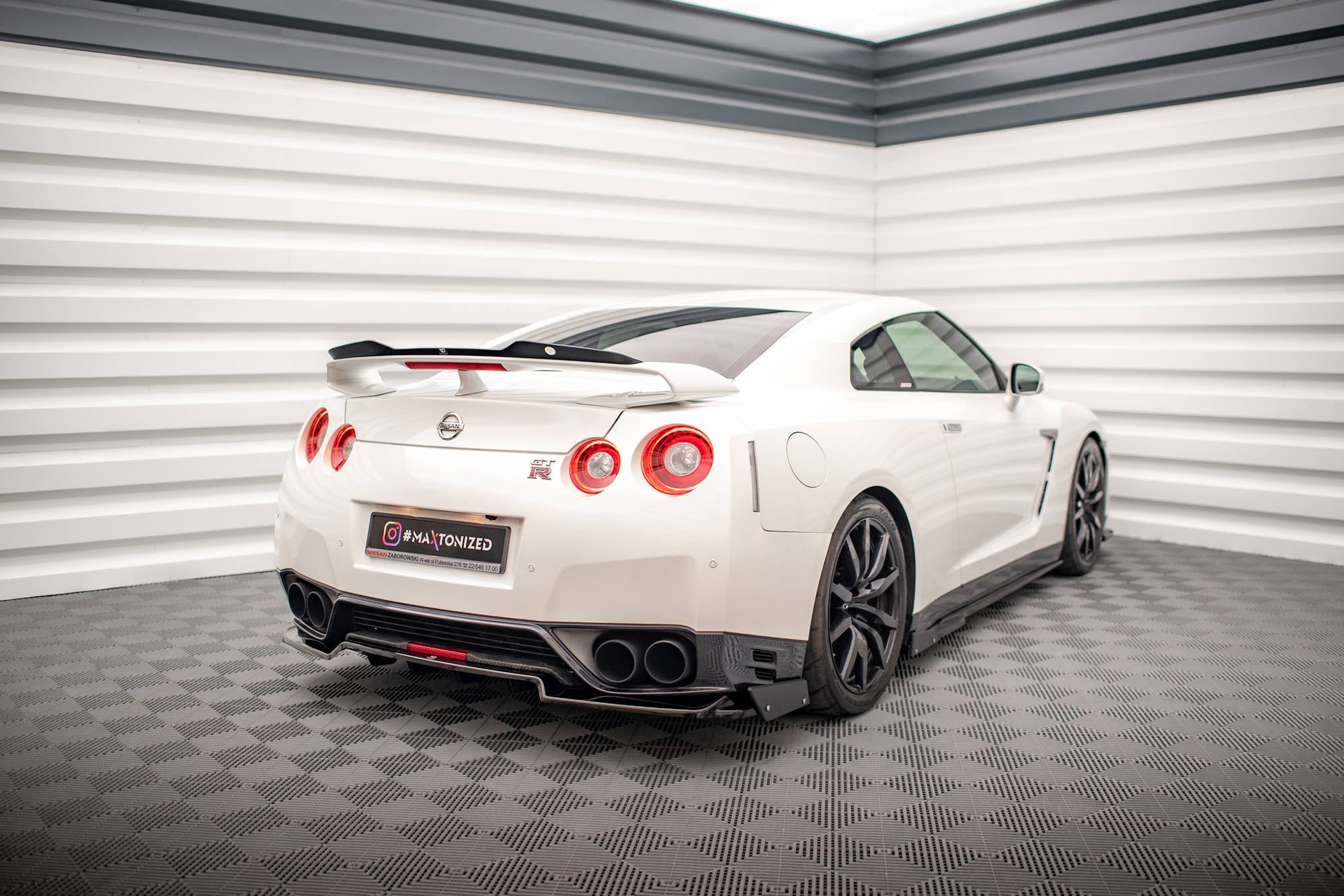Rear Splitter + Flaps for Nissan GTR R35 Facelift – Maxton Design