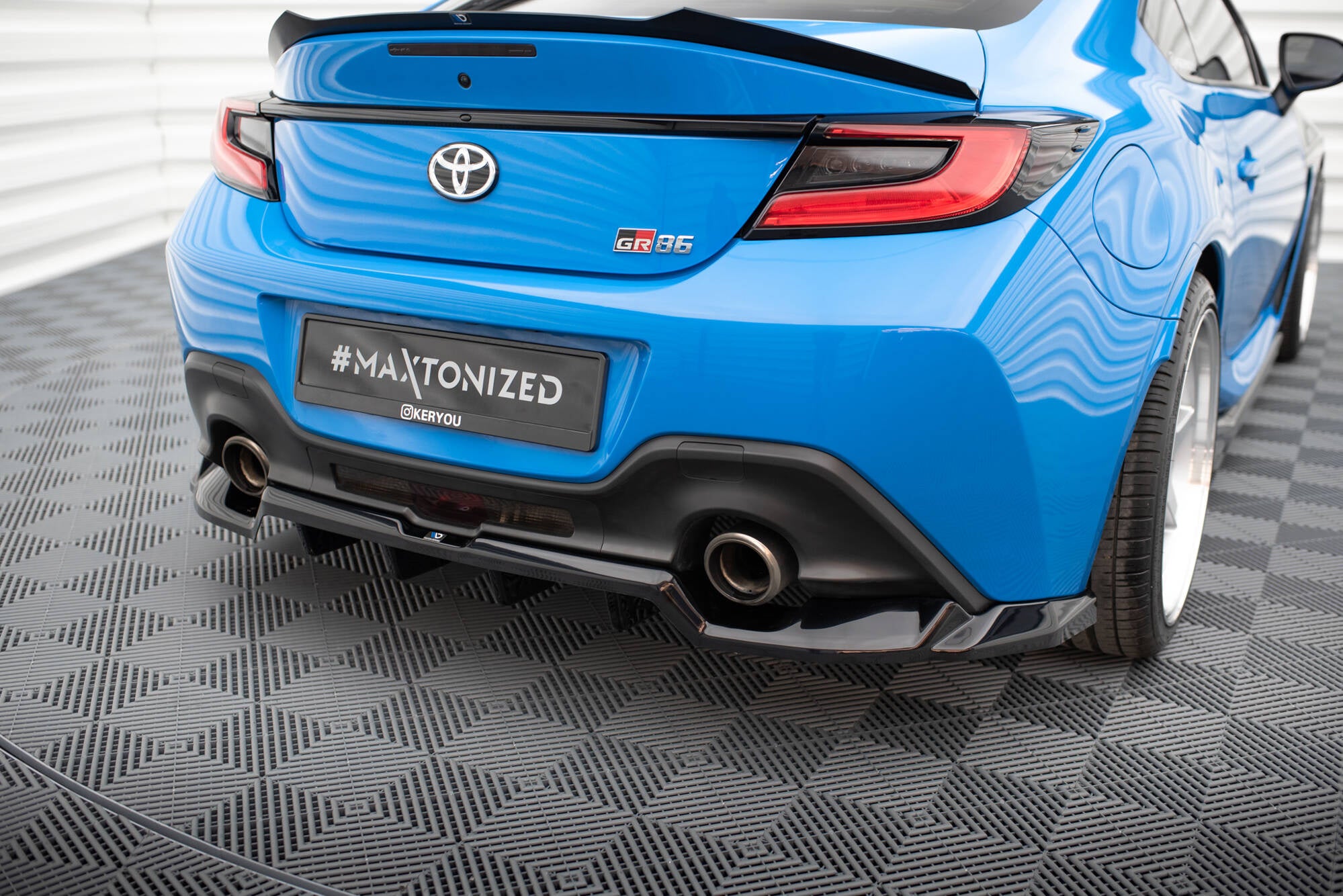 Maxton Design UK / BRZ (ZD8) リアスプリッター Rear Splitter (with vertical bars) V.1 Toyota GR86 Mk1 – Maxton Design