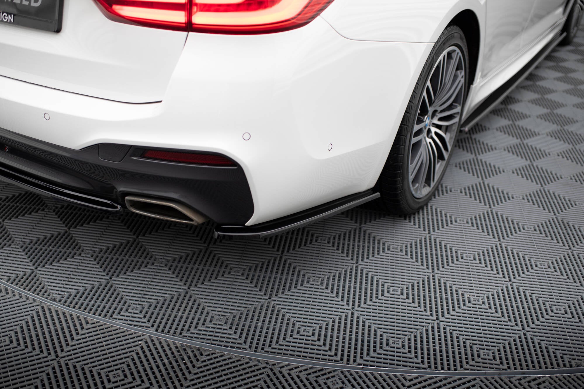REAR SIDE SPLITTERS for BMW 5 G30/ G31 M-Pack – Maxton Design