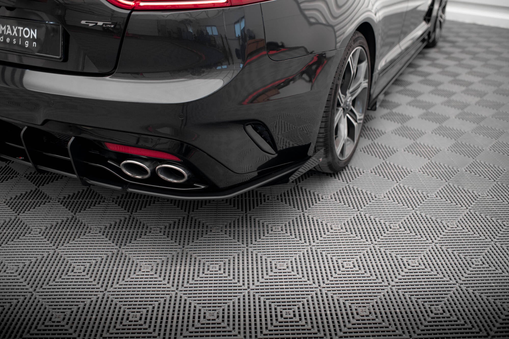 Street Pro Rear Side Splitters + Flaps Kia Stinger GT / GT-Line