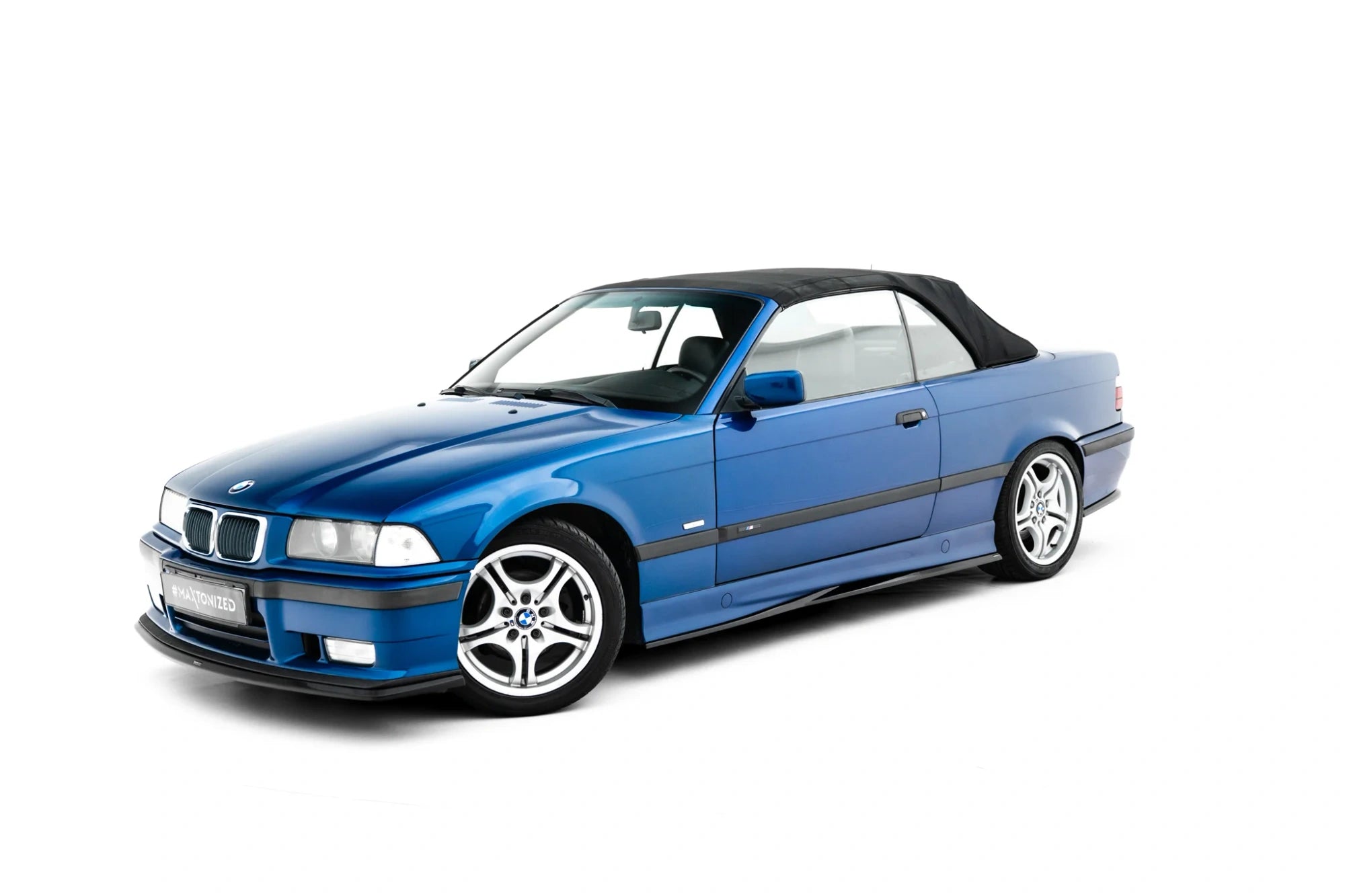  E36 M3 スカッフプレート　左右セット Set of Splitters BMW M3 / 3 M-Pack Coupe / Cabrio E36 – Maxton Design