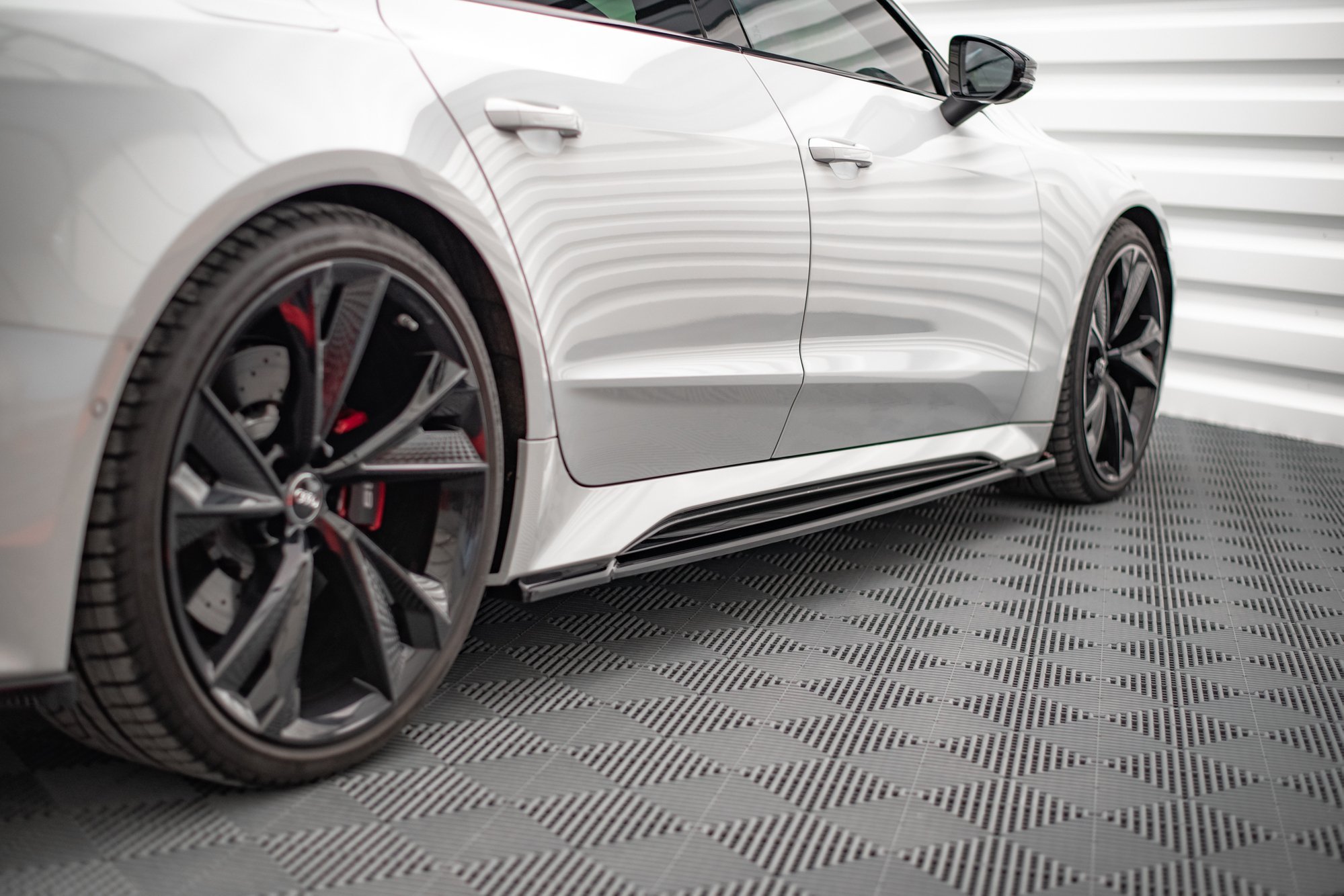 Side Skirts Diffusers V 1 Audi RS6 C8 RS7 C8 Gloss Black Our Offer