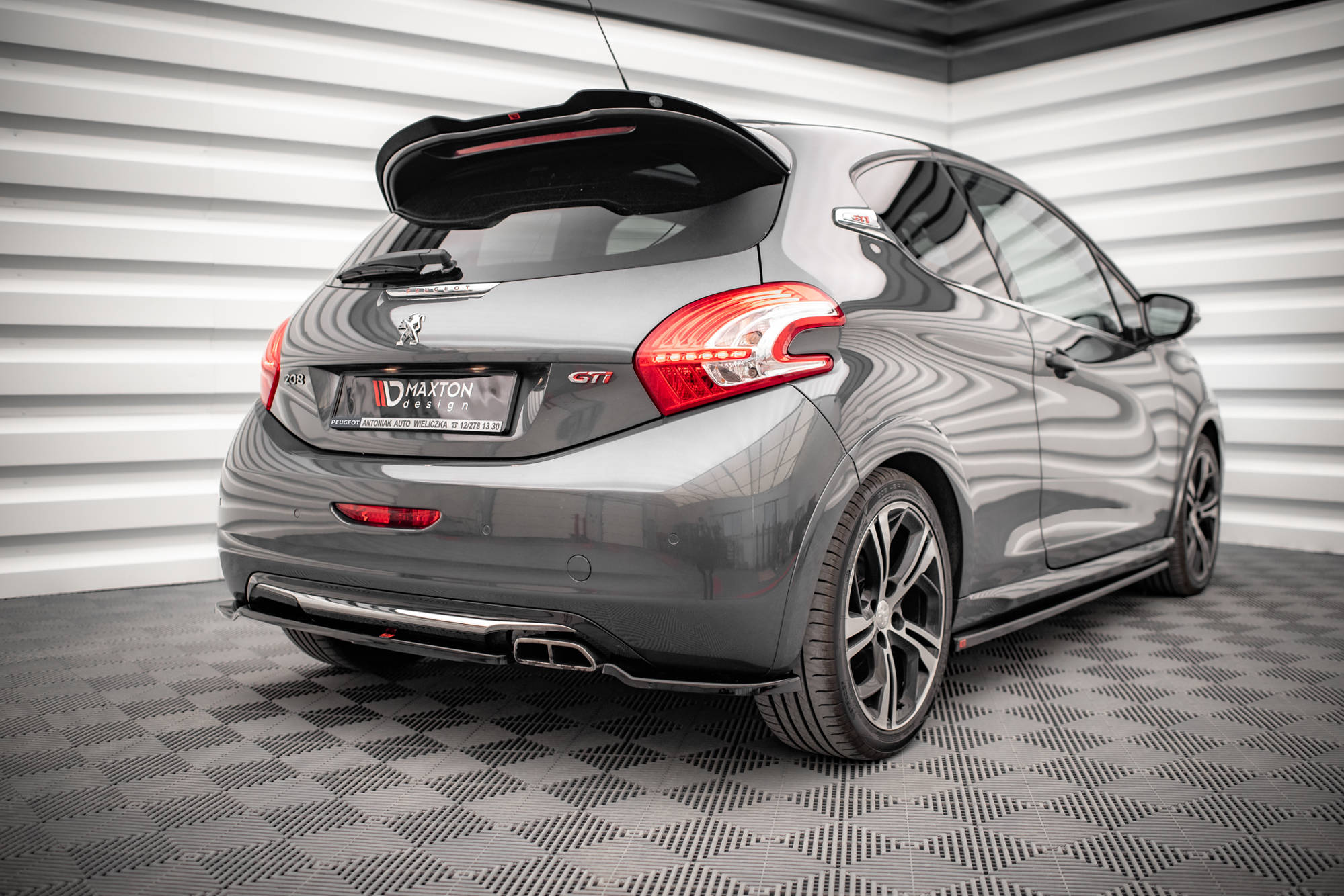 AUTOELEGANCETUNING - AUTOELEGANCETUNING - PEUGEOT 208 SPOILER