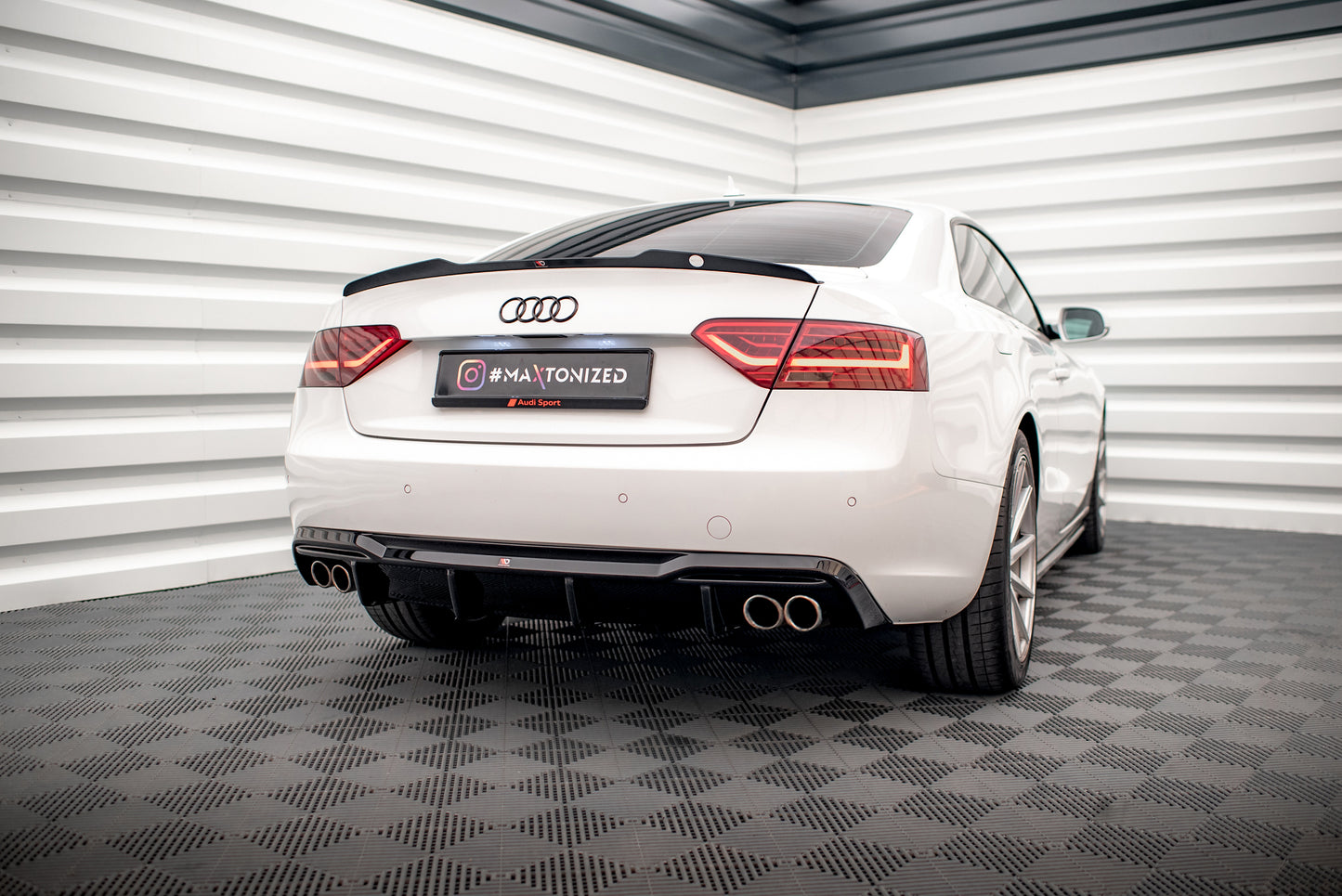 Rear Valance Audi A5 Sportback 8T Facelift (Version with dual exhausts on both sides)