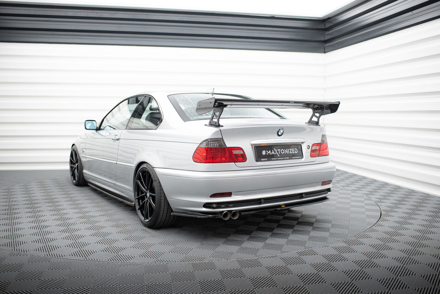 Carbon Spoiler With External Brackets Uprights suitable for BMW 3 Coupe E46