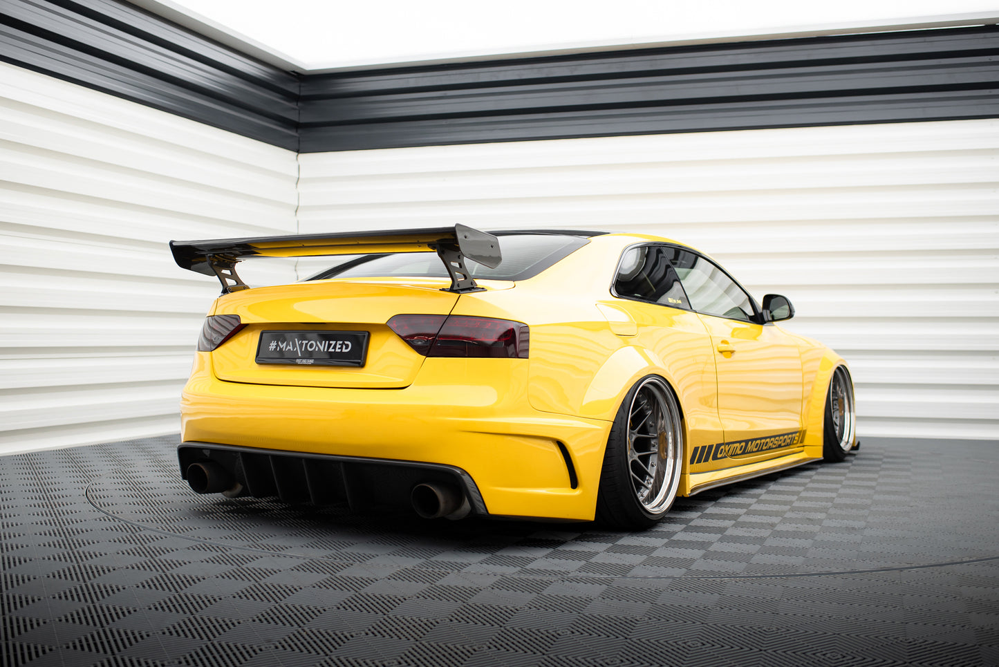 Carbon Spoiler With External Brackets Uprights  suitable for Audi A5 Coupe 8T