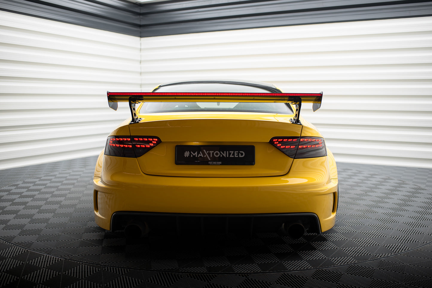 Carbon Spoiler With External Brackets Uprights + LED suitable for Audi A5 Coupe 8T
