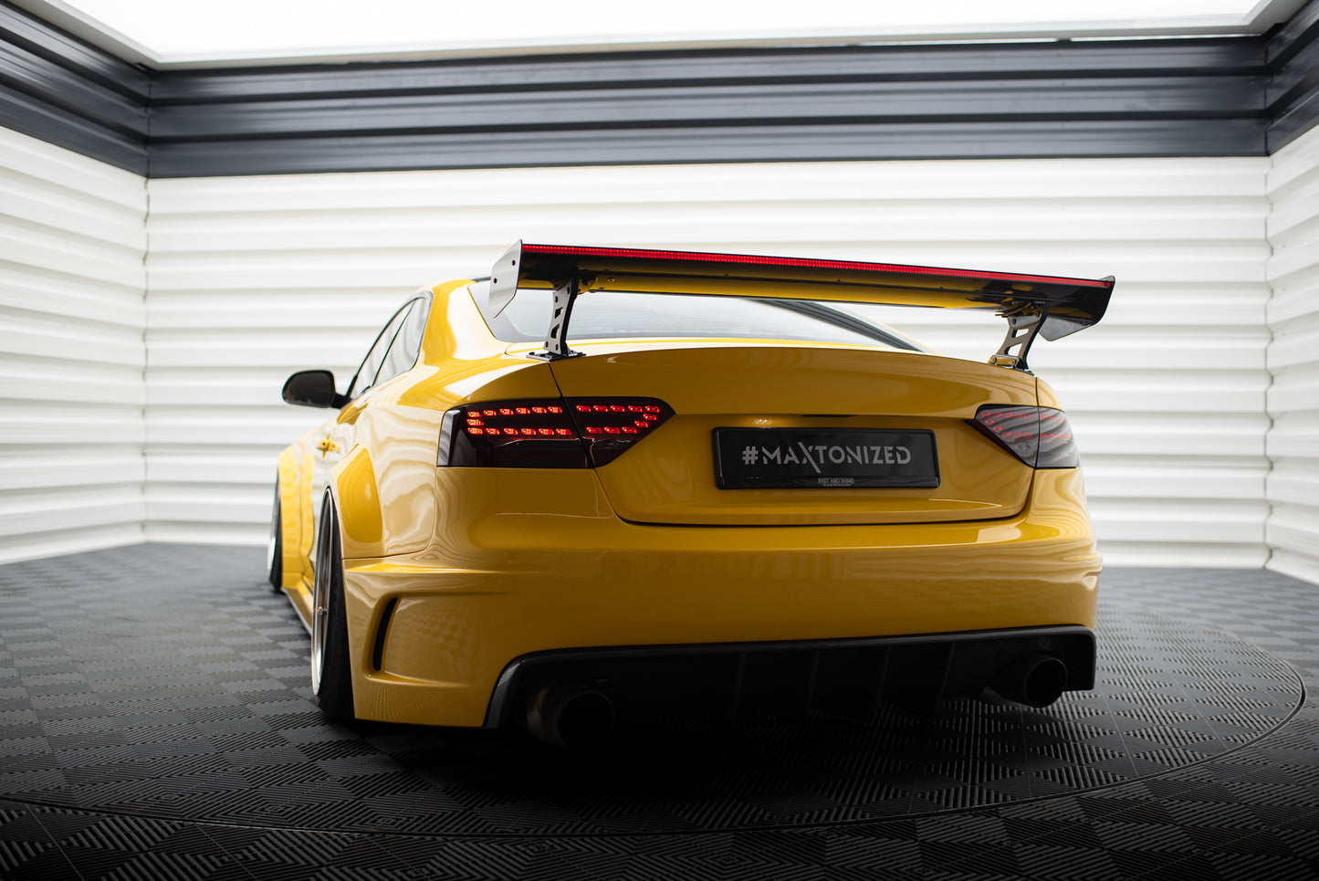 Carbon Spoiler With External Brackets Uprights + LED suitable for Audi A5 Coupe 8T