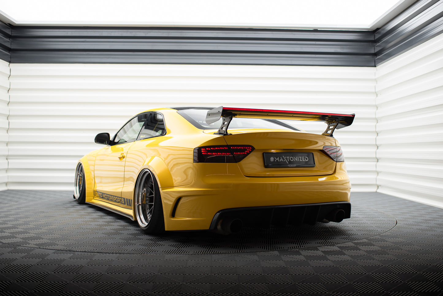 Carbon Spoiler With External Brackets Uprights + LED suitable for Audi A5 Coupe 8T