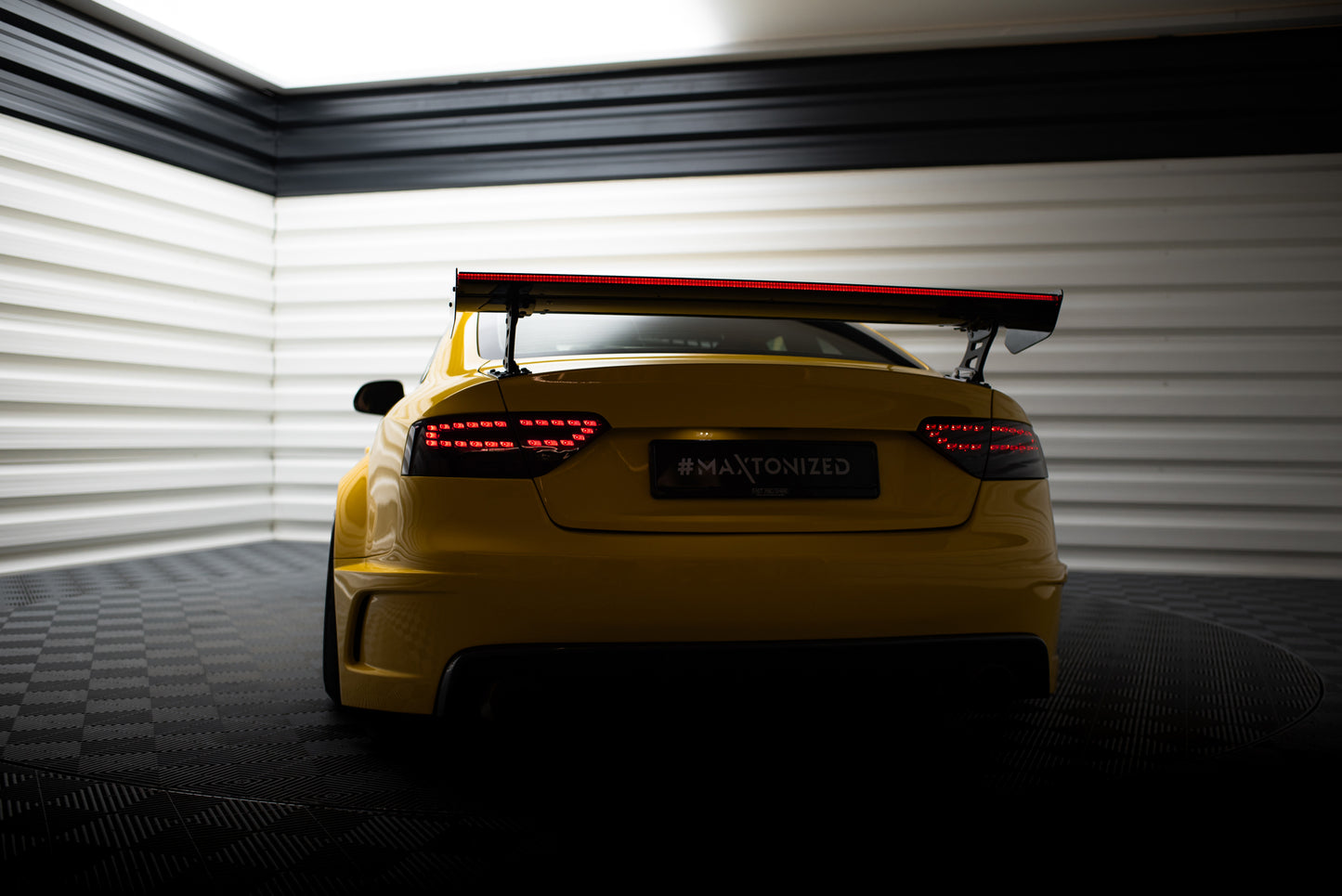 Carbon Spoiler With External Brackets Uprights + LED suitable for Audi A5 Coupe 8T