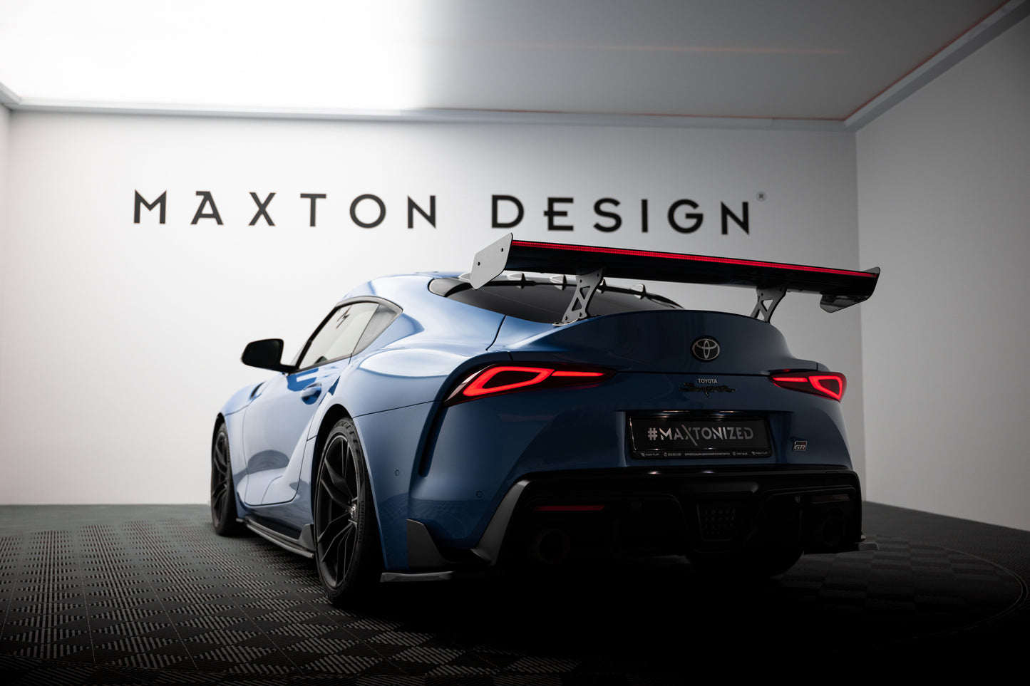 Carbon Spoiler With External Brackets Uprights + LED suitable for Toyota Supra Mk5