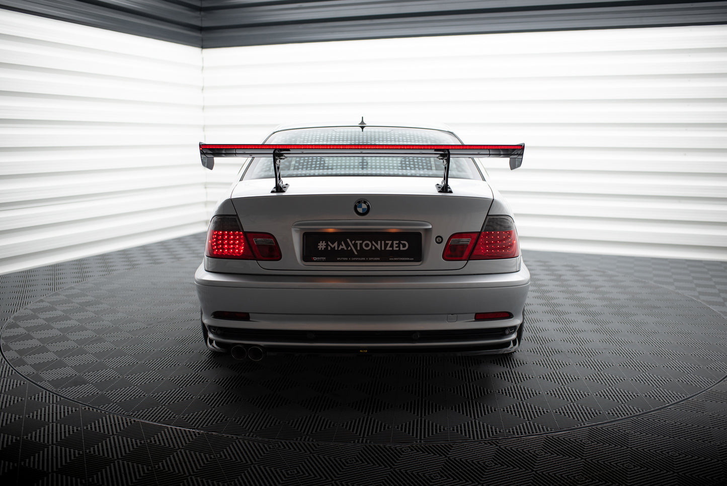 Carbon Spoiler With Internal Brackets Uprights + LED suitable for BMW 3 Coupe E46