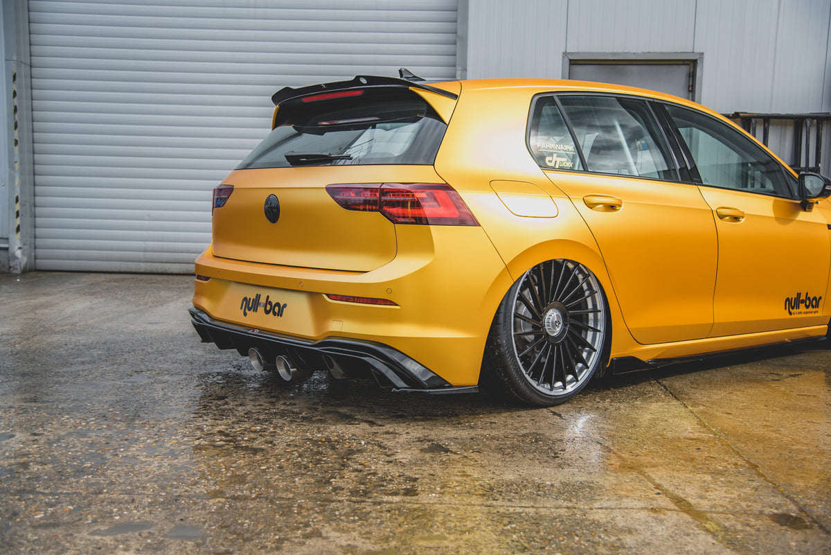 Heckansatz (R32 LOOK) mit Auspuff passend für Volkswagen Golf Hatchback Mk8 / Mk8 Facelift