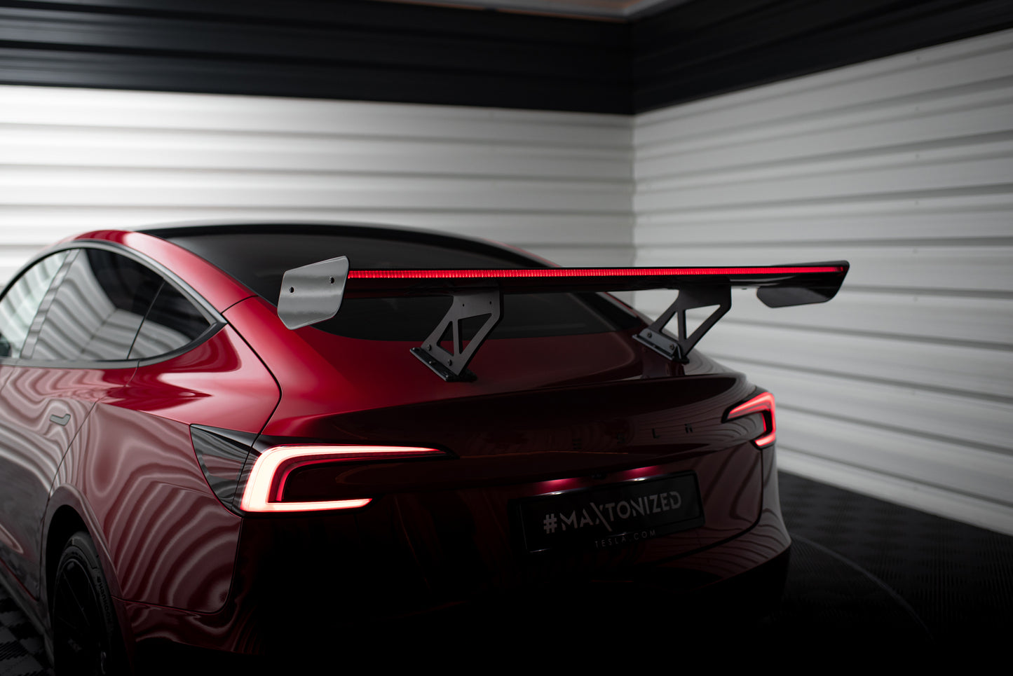 Carbon Spoiler + LED suitable for Tesla Model 3