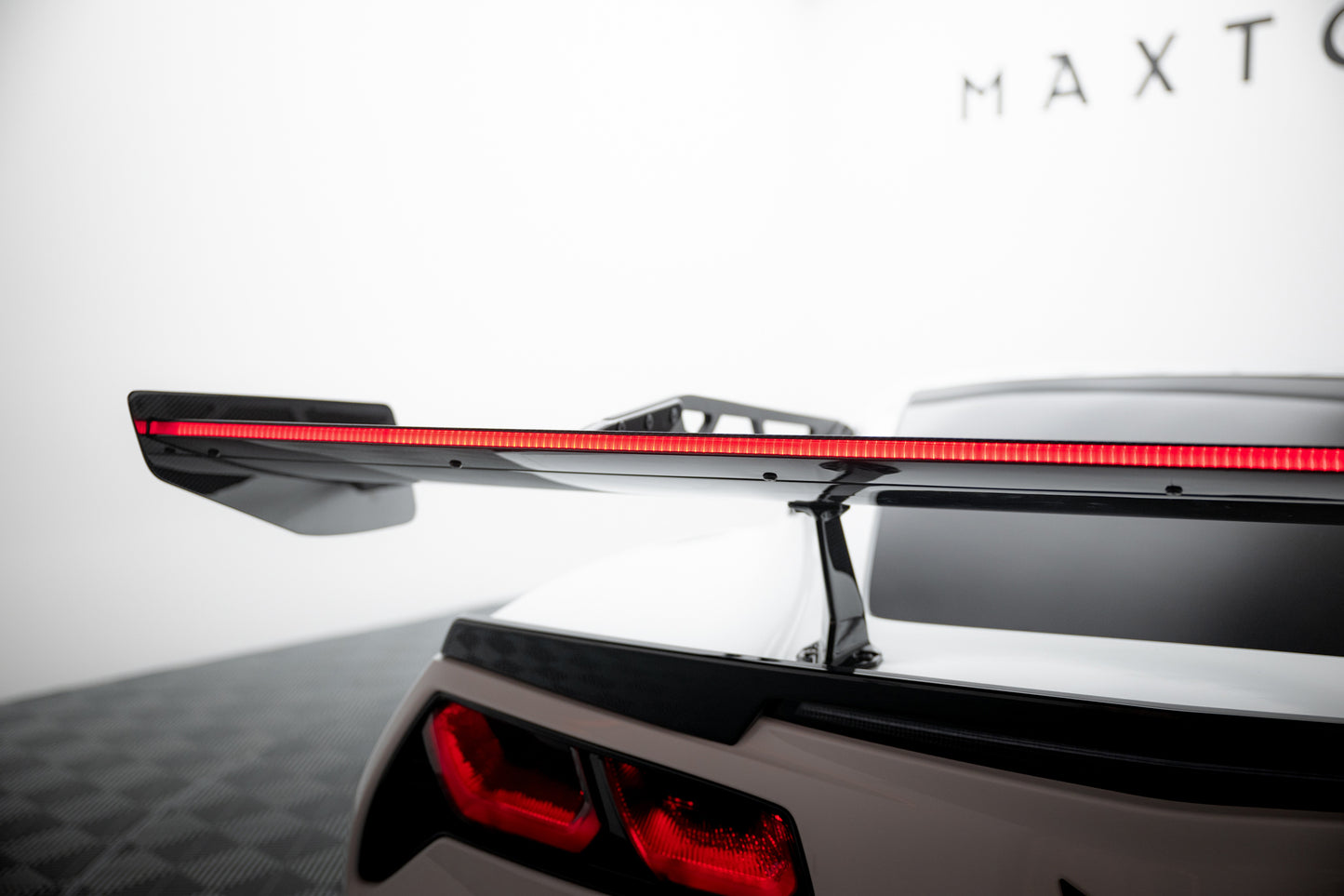 Carbon Spoiler With Upper Swan Mounting + LED suitable for Chevrolet Corvette Stingray / Grand Sport C7