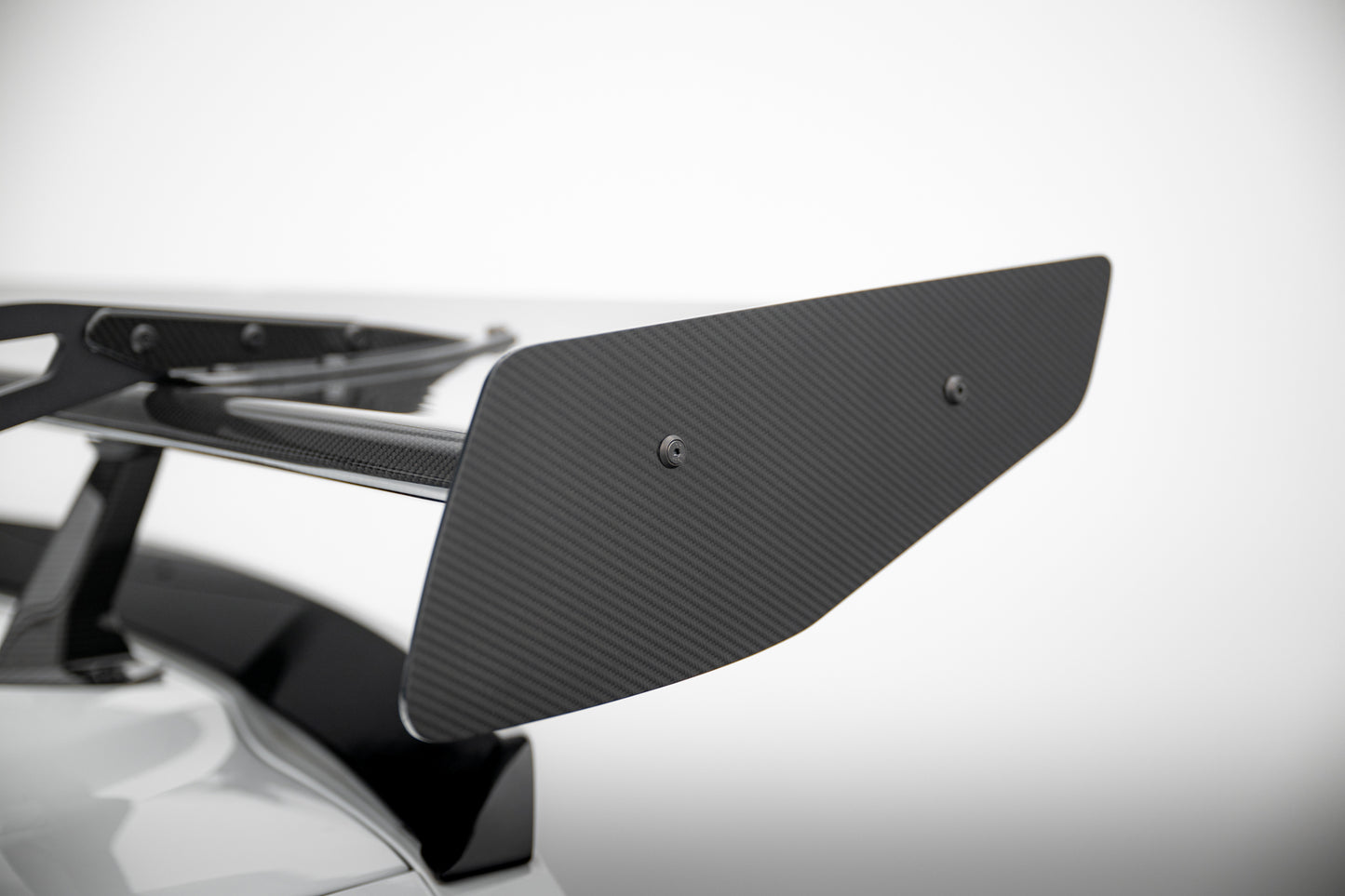 Carbon Spoiler With Upper Swan Mounting + LED suitable for Chevrolet Corvette Stingray / Grand Sport C7