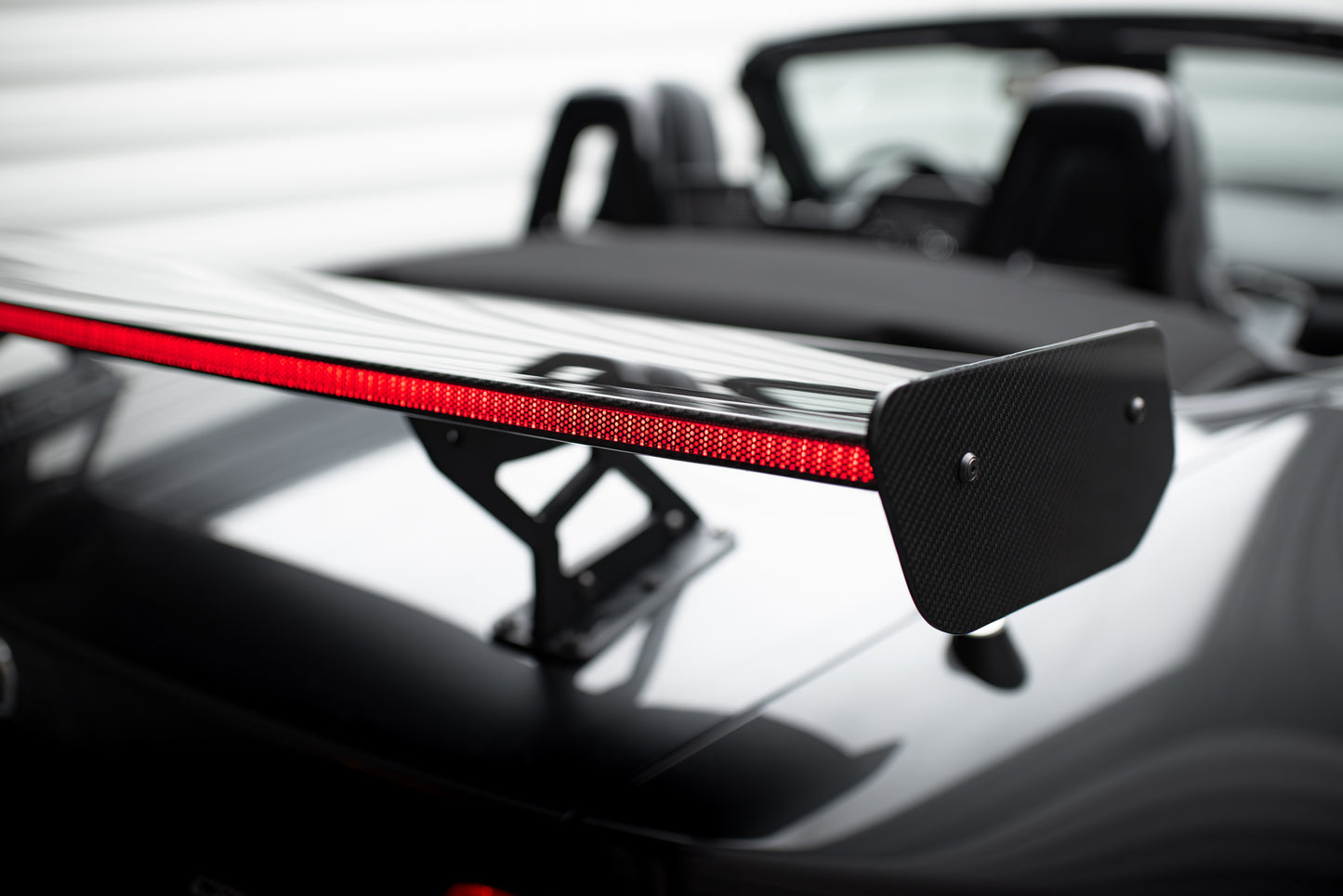 Carbon Spoiler With Internal Brackets Uprights + LED suitable for Mazda MX-5 ND (Mk4)