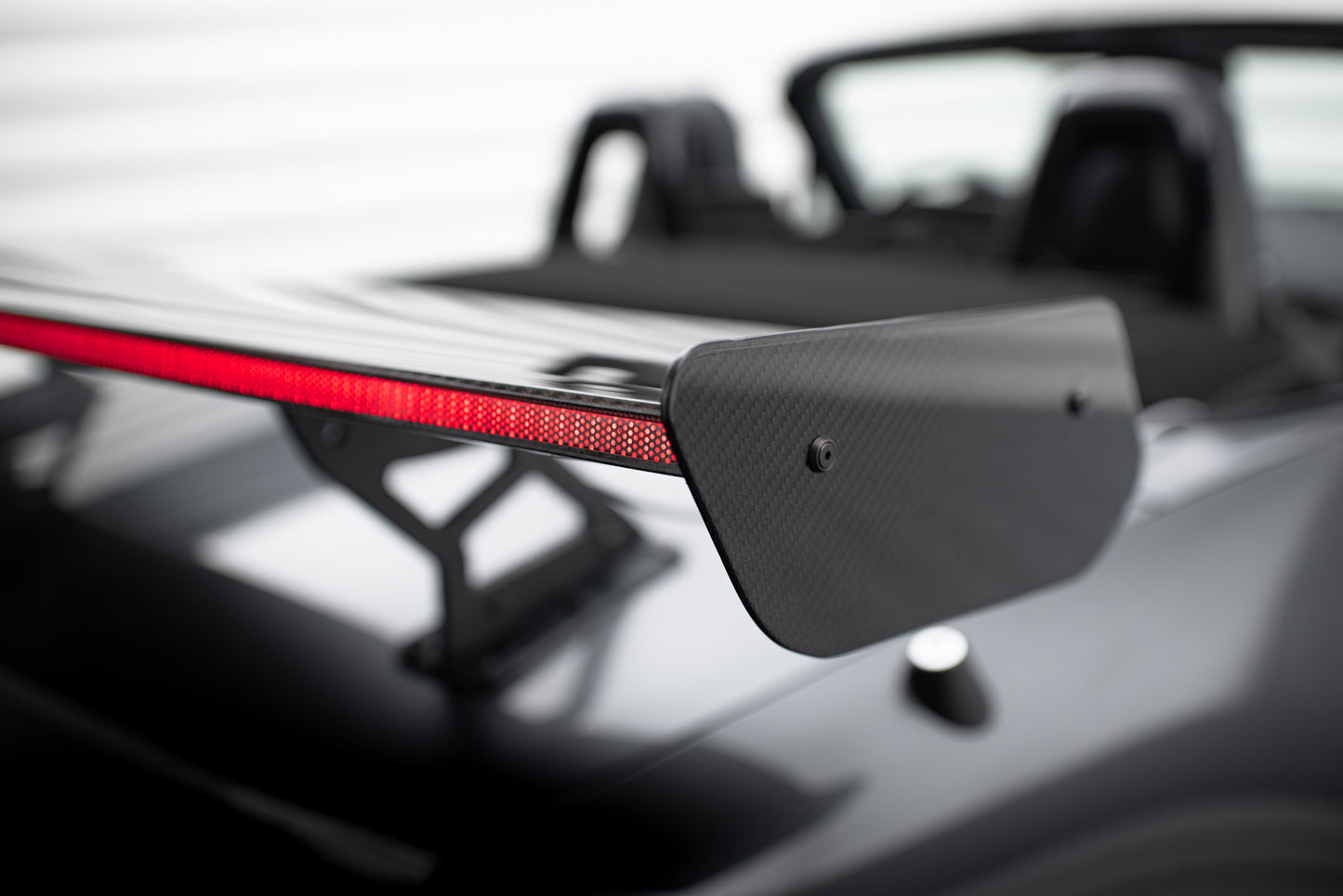 Carbon Spoiler With Internal Brackets Uprights + LED suitable for Mazda MX-5 ND (Mk4)