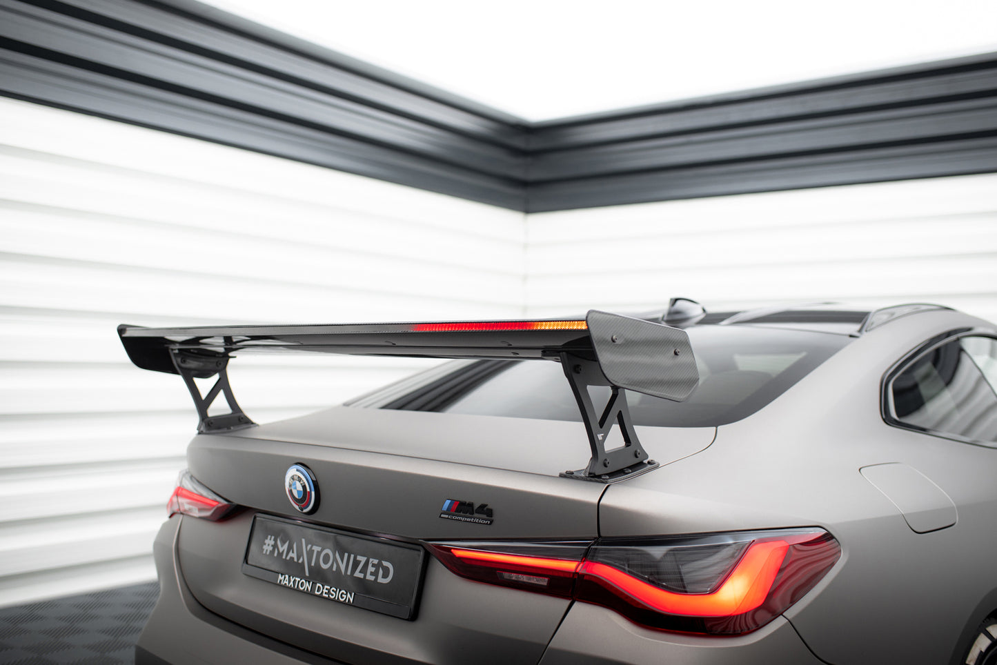 Carbon Spoiler With External Brackets Uprights + LED suitable for BMW M4 G82 / G82 Facelift / M440i / 4 M-Pack G22 / G22 Facelift