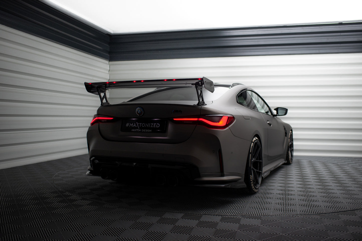 Carbon Spoiler With External Brackets Uprights + LED suitable for BMW M4 G82 / G82 Facelift / M440i / 4 M-Pack G22 / G22 Facelift