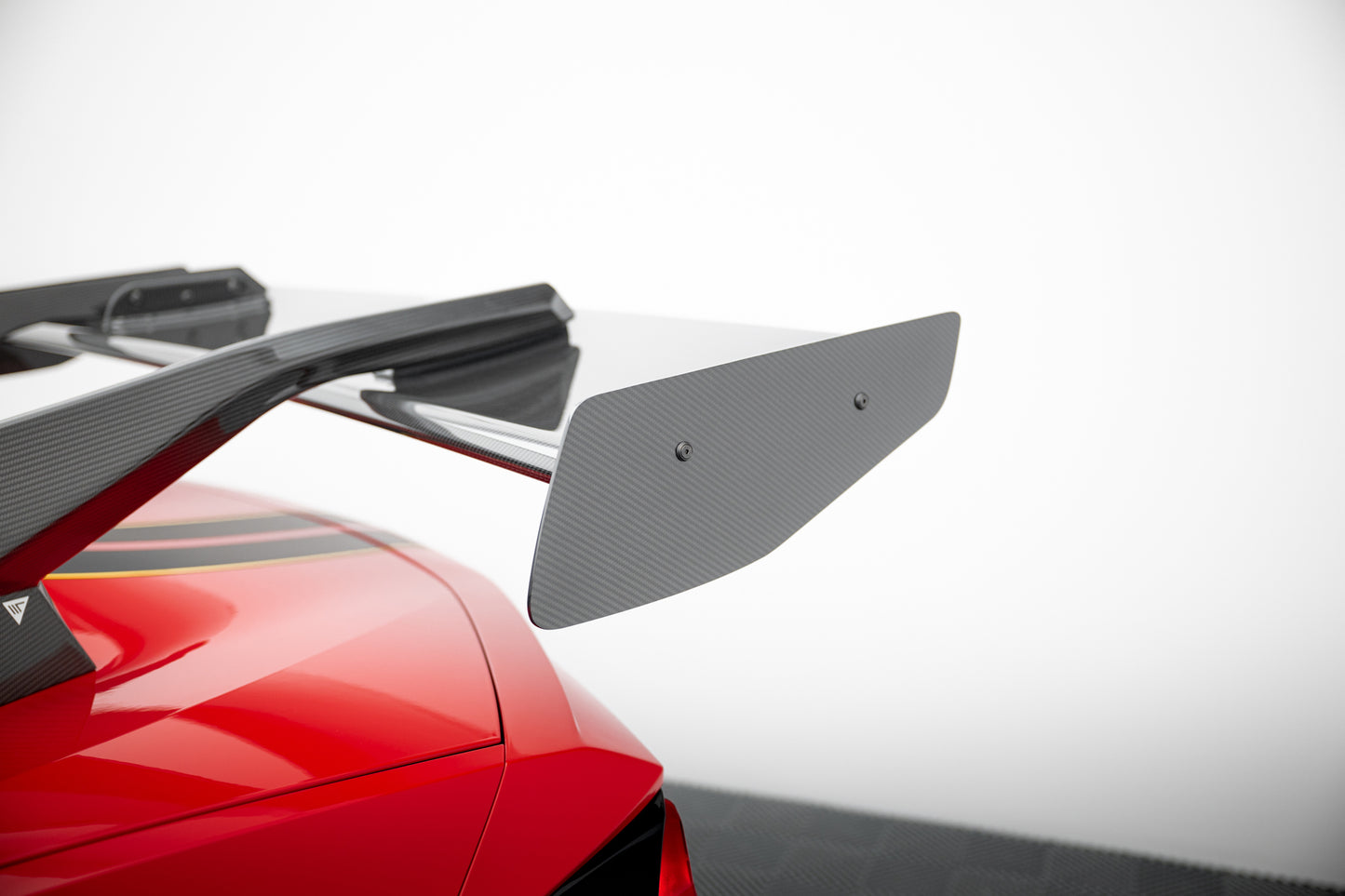 Carbon Spoiler suitable for Chevrolet Corvette C8