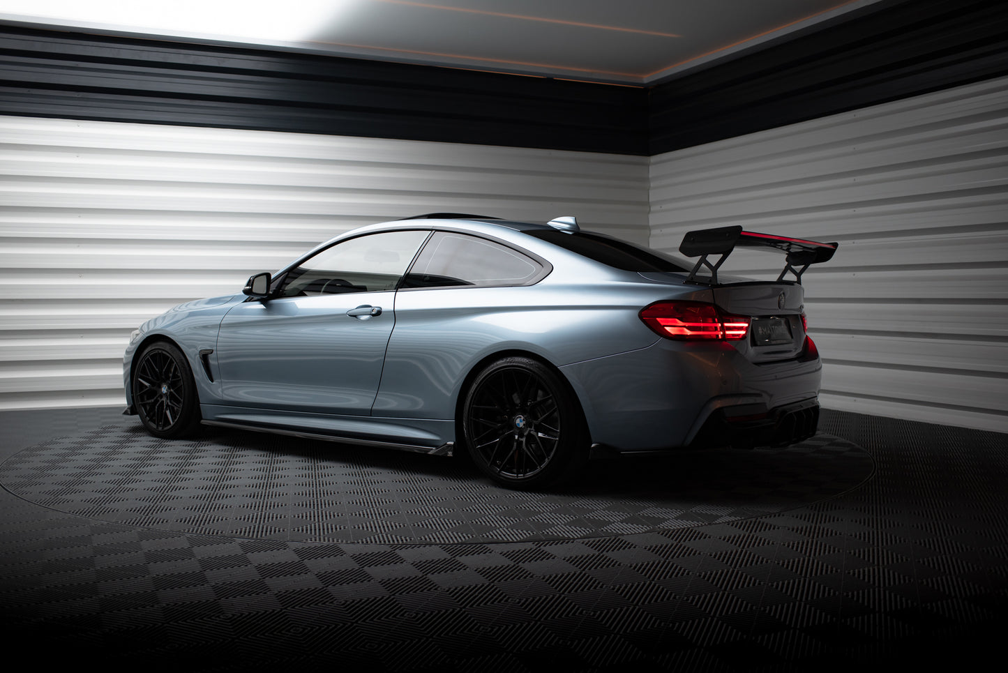Carbon Spoiler With External Brackets Uprights + LED suitable for BMW 4 F32 / 4 F32 M-Pack Coupe