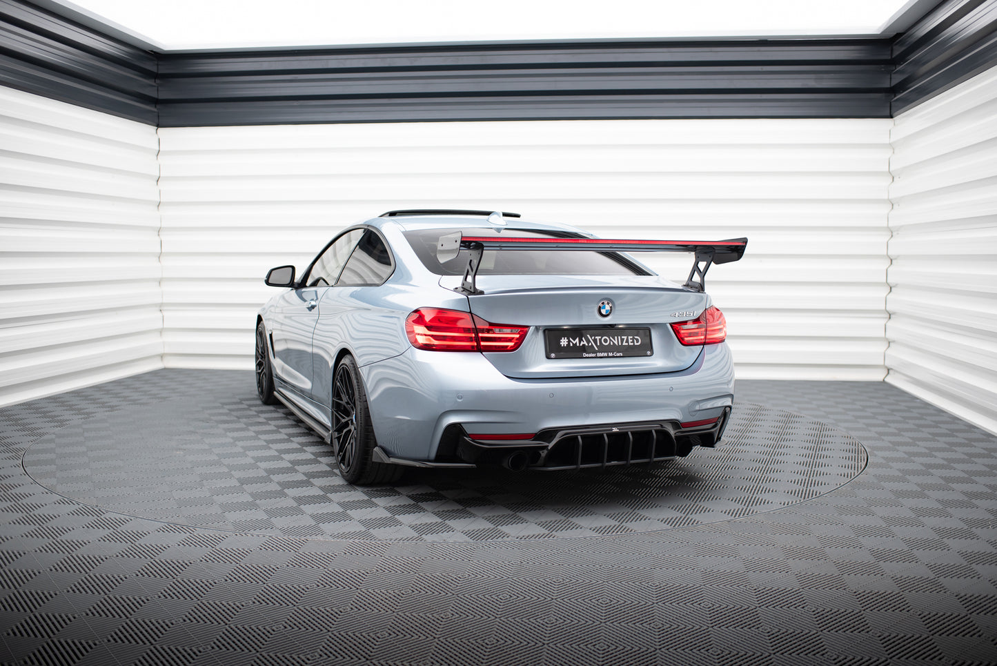 Carbon Spoiler With External Brackets Uprights + LED suitable for BMW 4 F32 / 4 F32 M-Pack Coupe