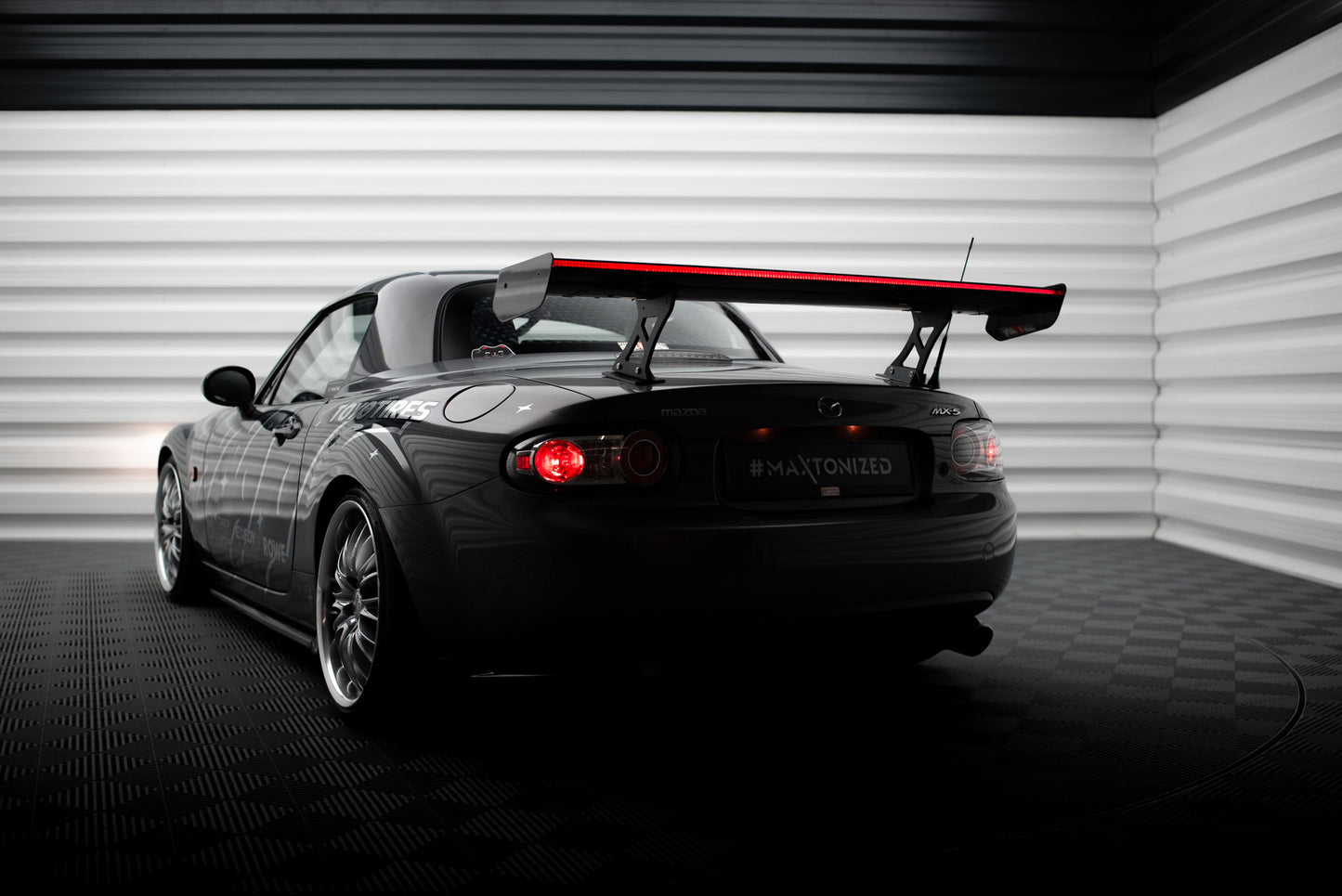 Carbon Spoiler + LED suitable for Mazda MX5 Hardtop NC(MK3)