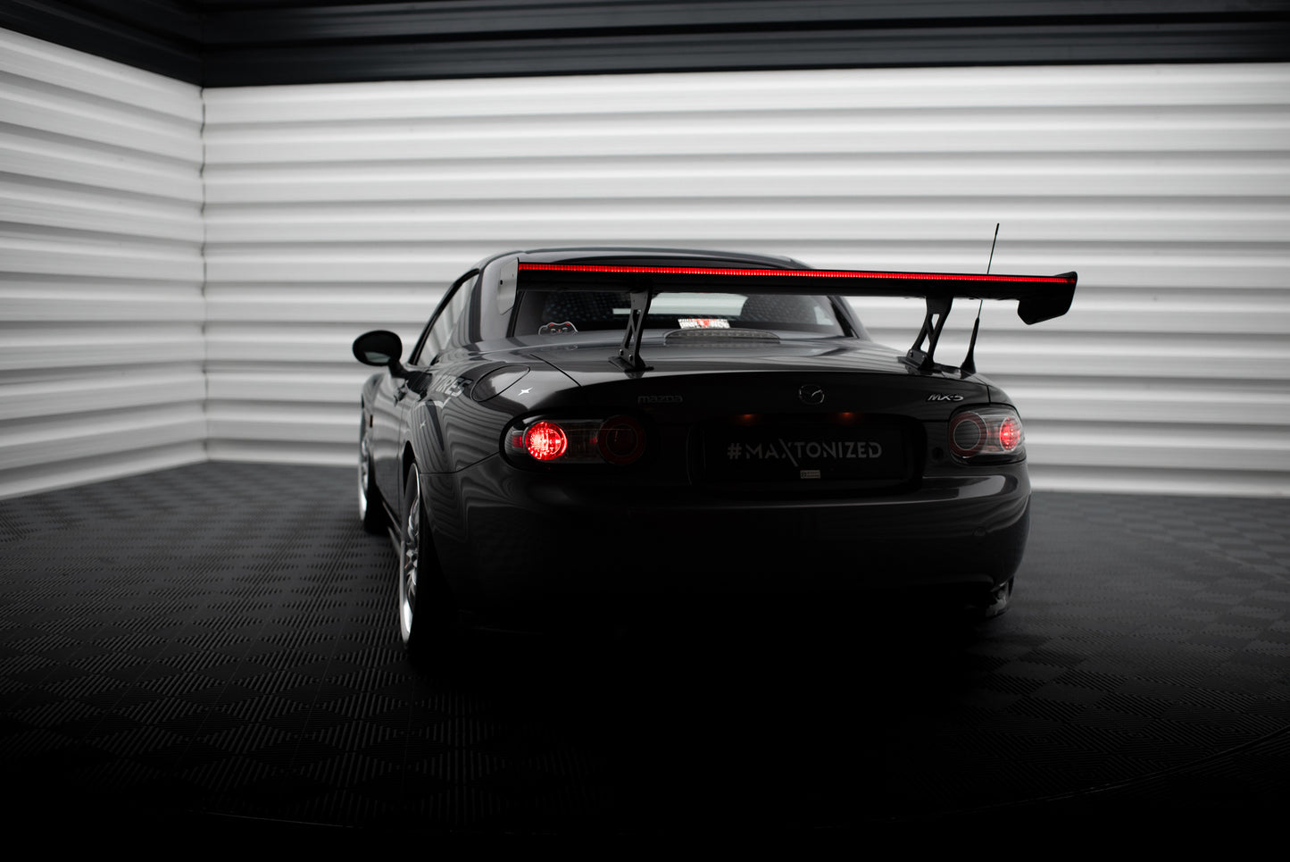 Carbon Spoiler + LED suitable for Mazda MX5 Hardtop NC(MK3)