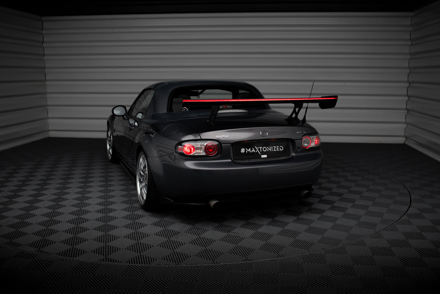 Carbon Spoiler + LED suitable for Mazda MX5 Hardtop NC(MK3)