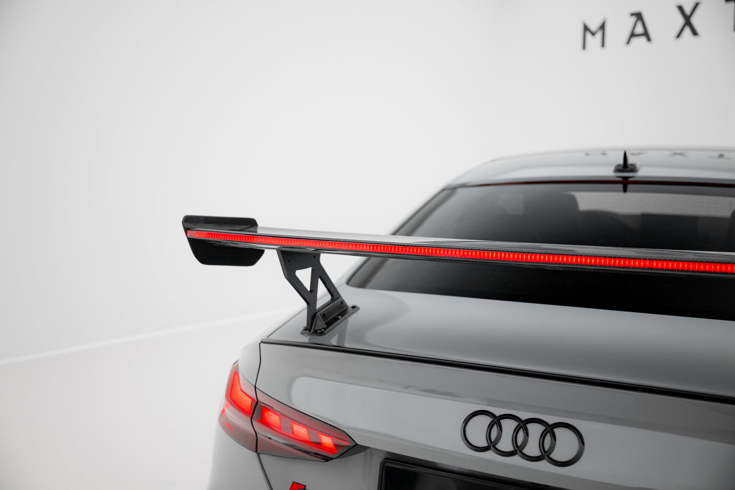 Carbon Spoiler With External Brackets Uprights V.1 + LED suitable for Audi A5 / A5 S-Line / S5 / RS5 Coupe F5 / F5 Facelift