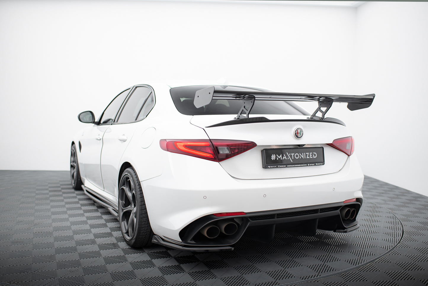 Carbon Spoiler suitable for Alfa Romeo Giulia Quadrifoglio