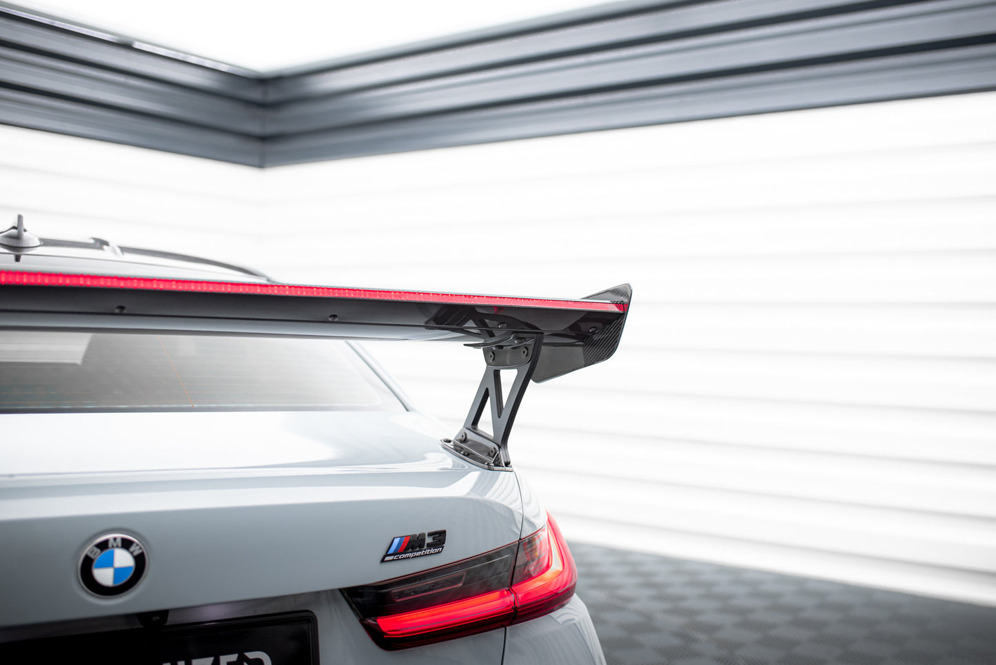 Carbon Spoiler With External Brackets Uprights + LED suitable for BMW M3 G80 / M340i G20 / 3 M-Pack G20 / 3 Standard G20