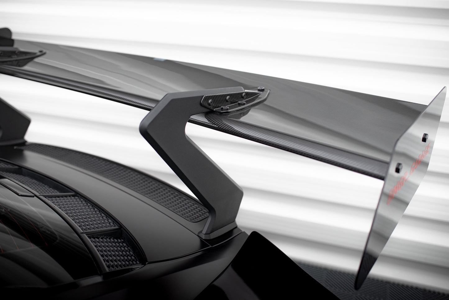 Carbon Spoiler + LED suitable for Audi R8 Mk2 