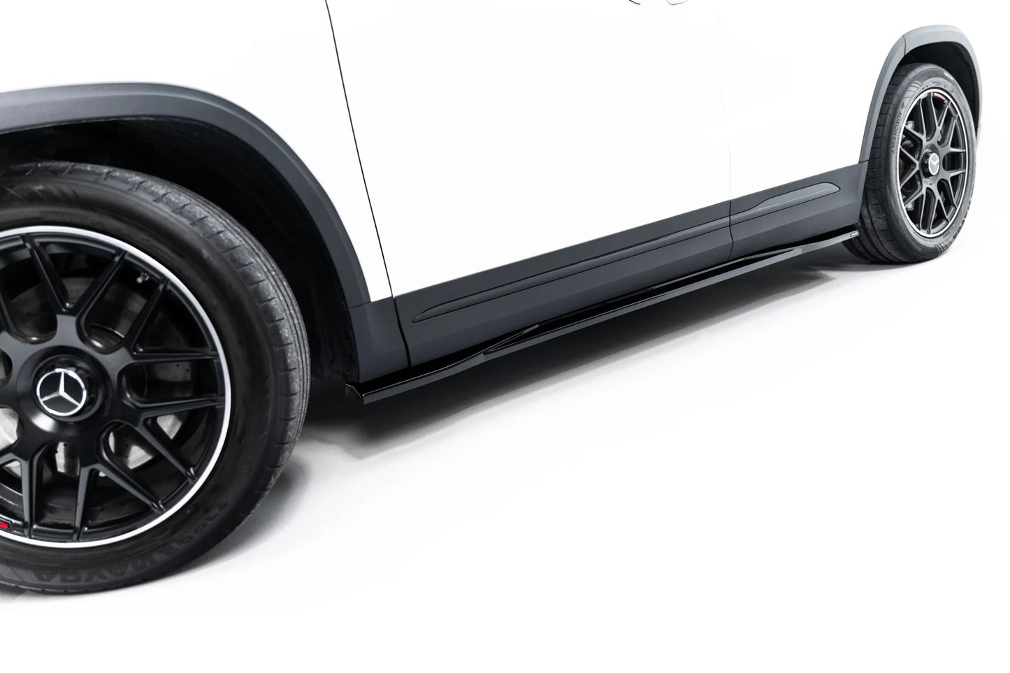 Set of Splitters suitable for Mercedes-AMG GLA 35 H247