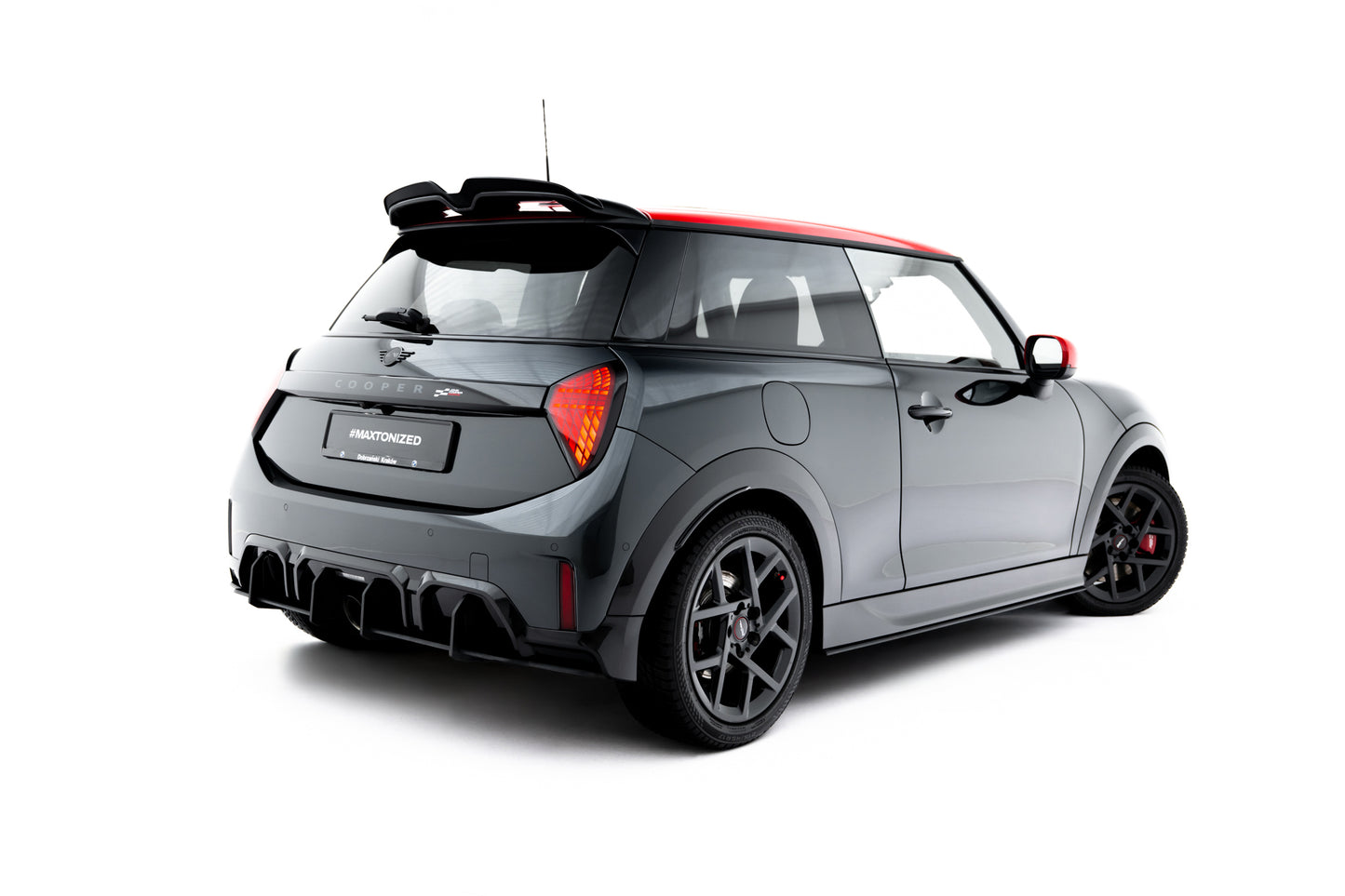 Dokładki progów Street Pro do Mini Cooper John Cooper Works F65