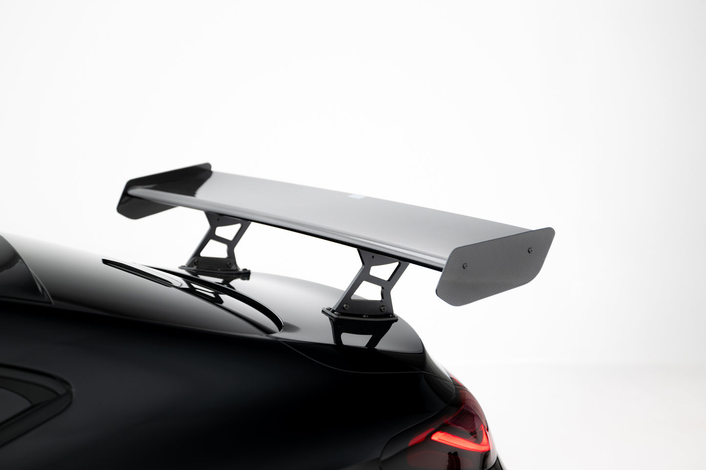Carbon Spoiler V.2 + LED Mercedes-Benz CLE AMG-Line C236