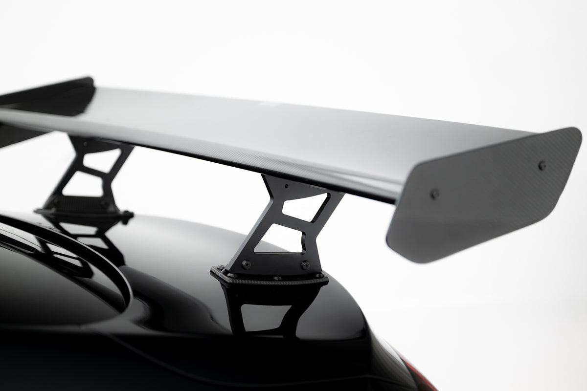 Carbon Spoiler V.2 + LED Mercedes-Benz CLE AMG-Line C236