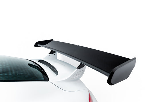 Karbonowy Spoiler V.1 + LED pasujący do Porsche 911 GT3 991