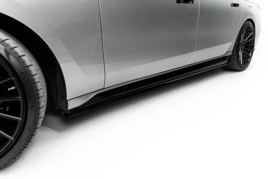 Zestaw Splitterów pasujący do BMW M760e G70