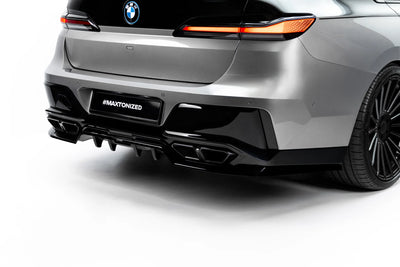 Rear Splitter (with vertical bars) V.2 suitable for BMW M760e G70