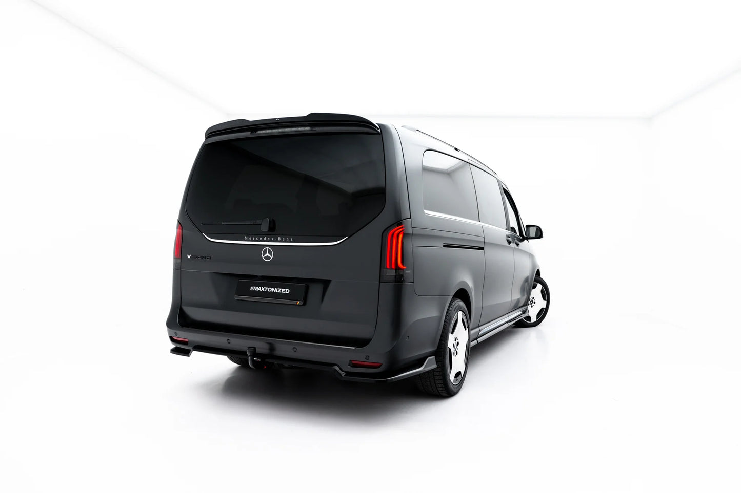 Hinten Splitter (mit einem vertikalem balken) Mercedes-Benz V AMG-Line W447 Facelift 2