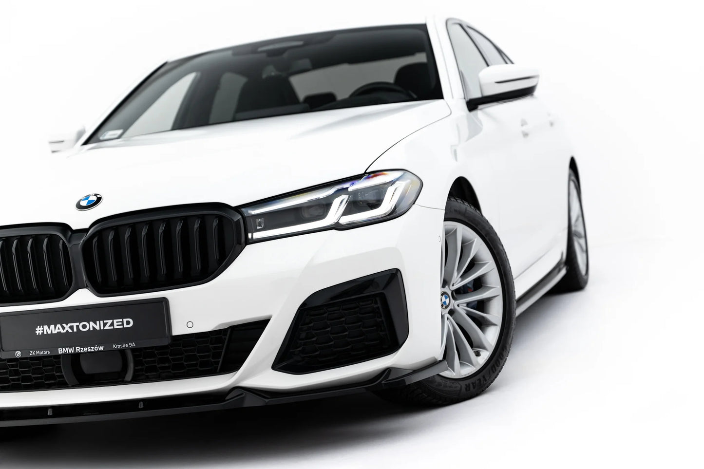 Front Splitter V.1 BMW 5 M-Pack / M550i / M550d  Sedan / Touring G30 / G31 Facelift 