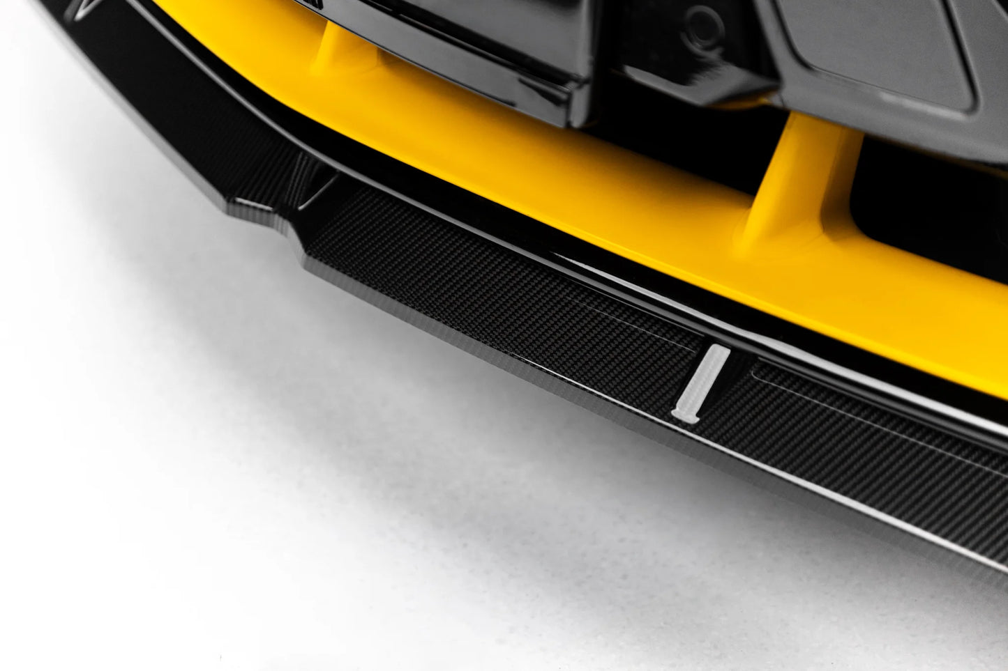Prepreg Carbon Fiber Front Diffusor Lamborghini Urus Mk 1