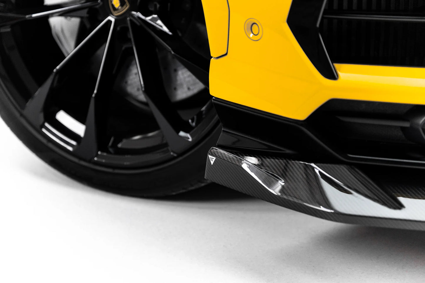 Prepreg Carbon Fiber Front Diffusor Lamborghini Urus Mk 1