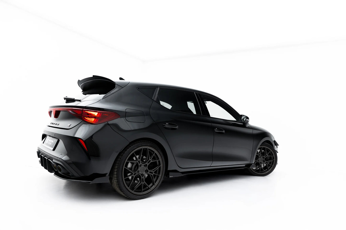 Street Pro Side Skirts Diffusers + Flaps Cupra Leon ST / Hatchback Mk1 Facelift